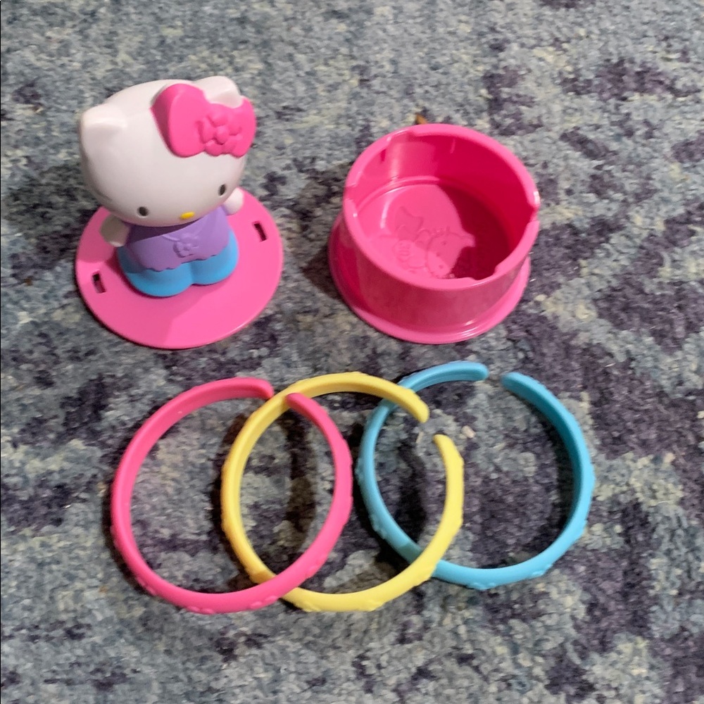 2004 Sanrio Hello Kitty plastic figurine jewelry box 3 bracelets from McDonald’s